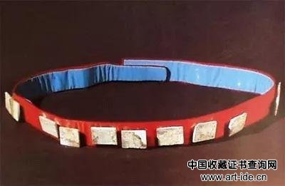 镶嵌在官服上的药玉带板 明 扬州市博物馆藏 图片来源于中国琉璃网